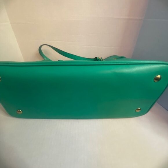 PEYTON SAFFIANO LEATHER DRAWSTRING CARRYALL (COACH F29362) - Picture 7 of 9